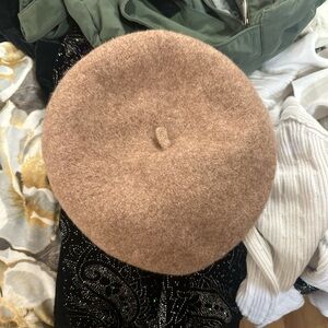 Stylish Tan Beret